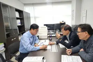 이용욱 경기도의원, 사회적경제 2026년 본예산 편성보고 받아... 사회적경제 활성화 담당한다