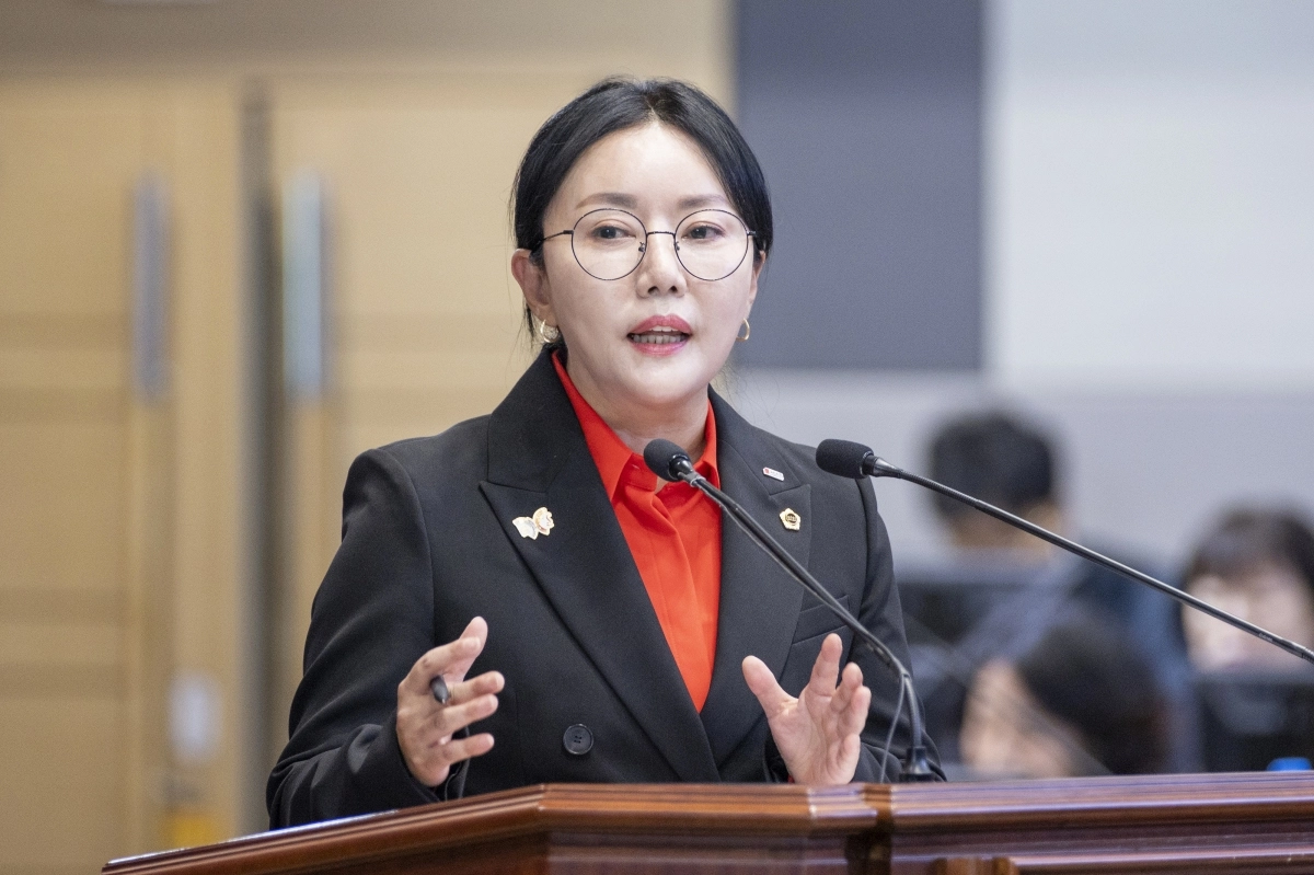 6일 열린 제359회 제2차 정례회에서 도정질문을 하는 정경민 의원. 경북도의회 제공