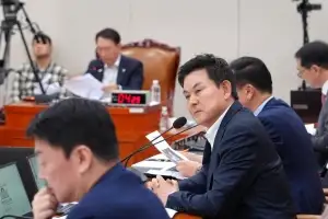 [단독] 국가 지원 끊긴 ‘탈북 난민’ 2000명… 정부, 통계도 없어