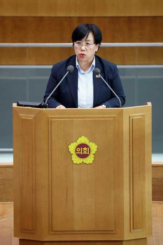 조미자 의원이 6일 열린 경기도의회 제387회 정례회에서 제3차 본회의 대집행부 질문을 하고 있다.(사진=경기도의회)