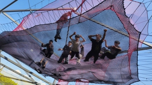 서울 노원구 학생들이 학교 내 마을 프로그램으로 ‘더불어 숲’에서 체험 활동을 하고 있다.   노원구 제공