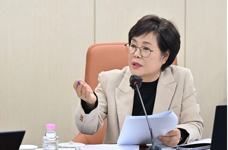 질의하는 이경숙 의원