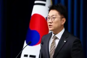 李대통령, 인종차별 발언 논란 적십자사회장 감찰 지시