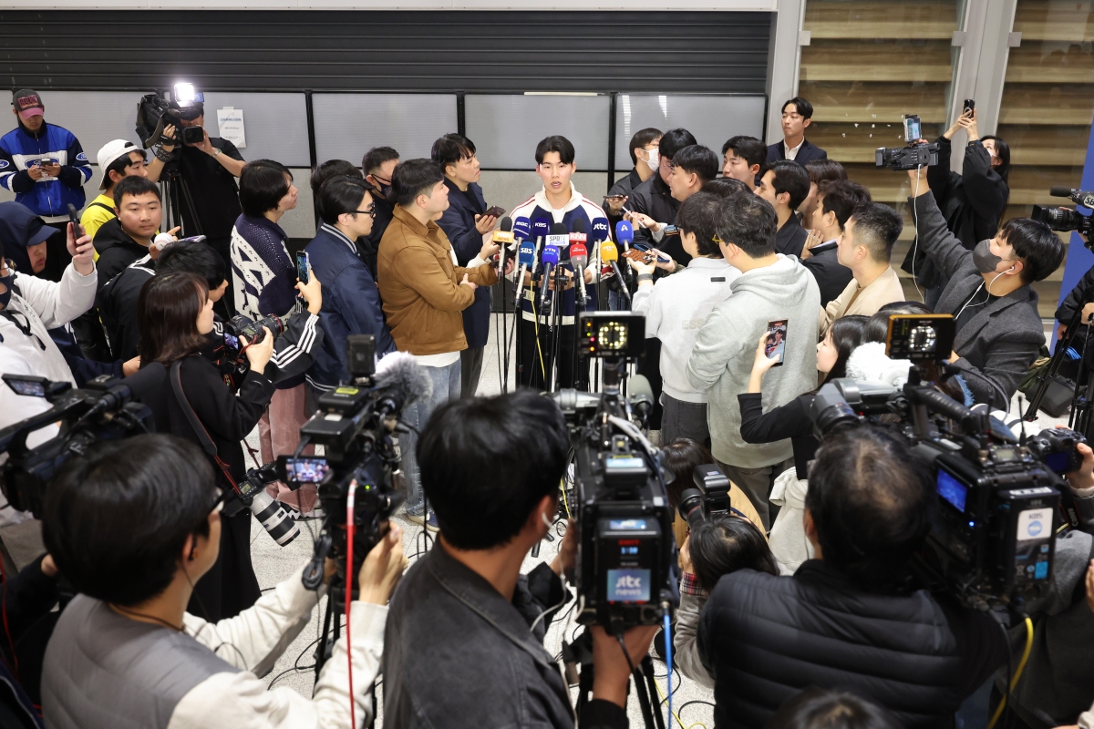 ‘월드시리즈 우승’ 다저스 김혜성 취재 열기