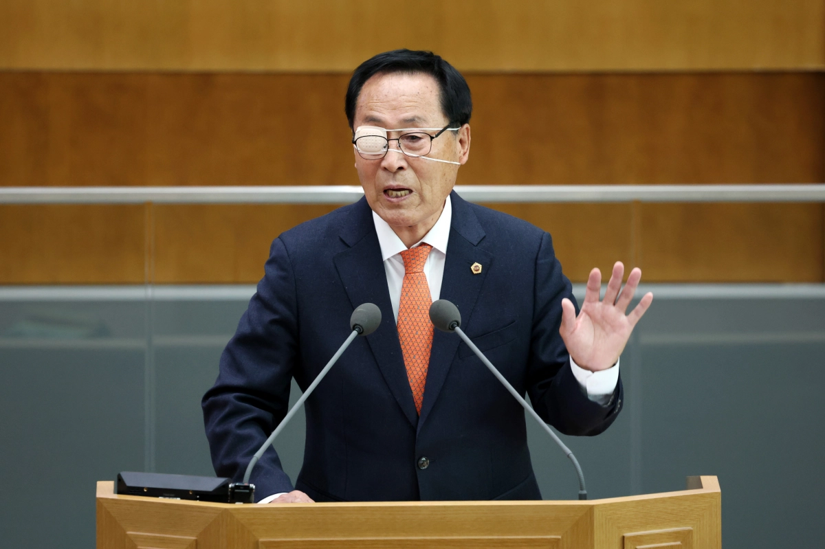 박명원 의원이 11월 6일 제387회 정례회 제3차 본회의에서 도정질문을 하고 있다.(사진=경기도의회)