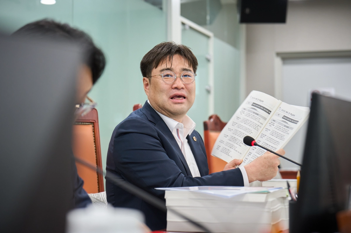 이진형 의원이 7일 2025년도 문화체육관광국 행정사무감사에서 질의하고 있다.(사진=경기도의회)