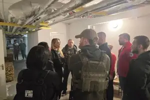 우크라 검문소서 ‘운전 기사’ 현장 징집…안젤리나 졸리, 젤렌스키에게 “풀어달라” 요청