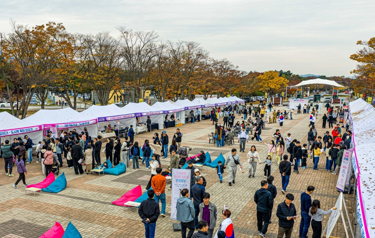 독립기념관에서 로컬 상생축제 ‘히어로 페스타’가 열리고 있다. 백석대 제공