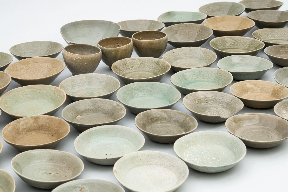 마도4호선 발굴 10년 만에 발견된 고선박(마도5호선 예정)에서 출수된 고려시대 청자 다발. 국립해양유산연구소 제공