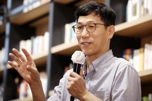 진중권 광운대 특임교수. 연합뉴스 자료사진