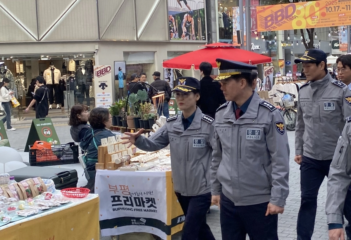 한창훈 인천경찰청장 순찰. 인천경찰청 제공