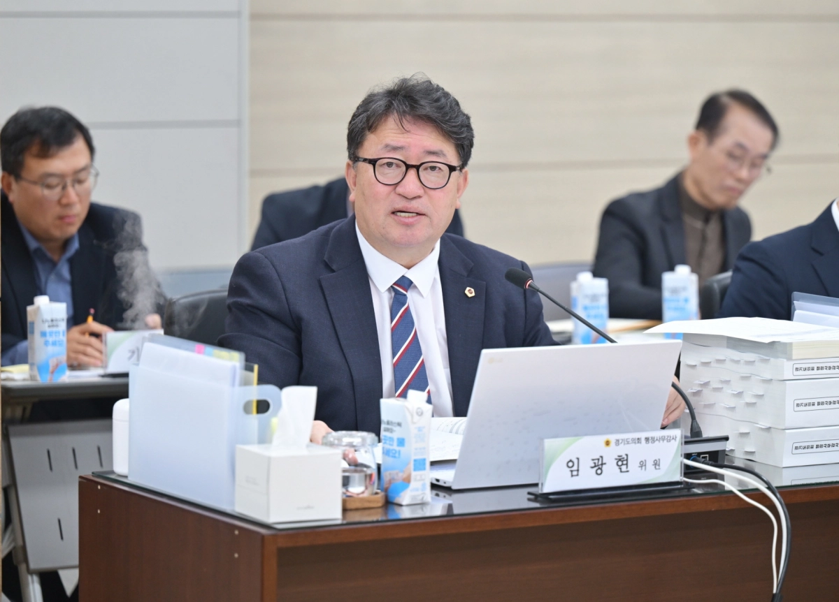 임광현 의원이 11일 광주·하남, 여주, 이천교육지원청을 대상으로 한 2025년 행정사무감사에서 피감기관을 상대로 질의하고 있다.(사진=경기도의회)