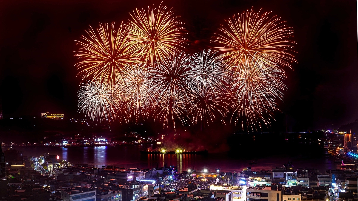 2025 여수밤바다 불꽃축제. 여수시 제공