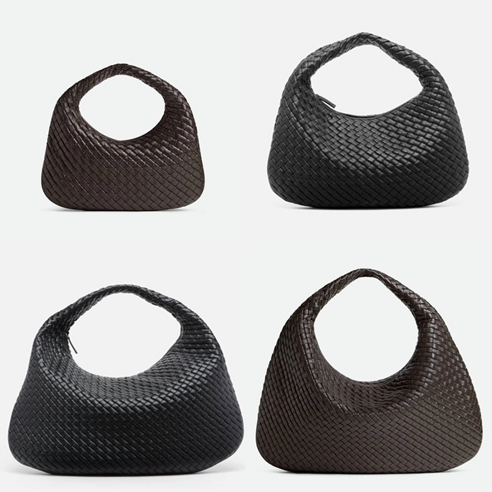 BOTTEGA VENETA PRE SPRING 2026 ‘VENETA’ (위 좌우-스몰 폰단트, 미디엄 블랙, 아래 좌우-맥시 블랙, 폰단트 순)