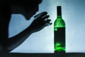 당신도 ‘간경변’ 직행열차 탑승 중?…하루 술 男 3잔·女 2잔이 ‘마지노선’