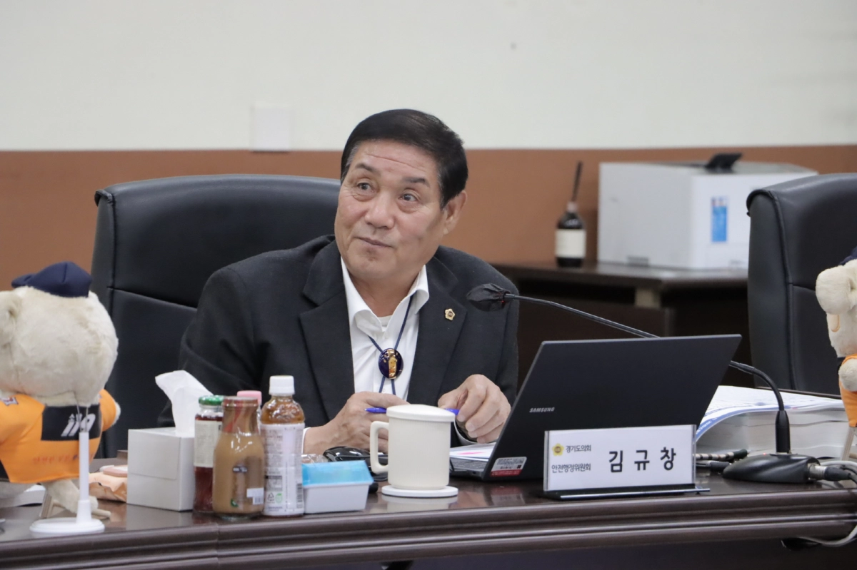 김규창 부의장이 11일 일산소방서에 대한 2025년 경기도 행정사무감사에서 피감기관을 상대로 질의하고 있다.(사진=경기도의회)