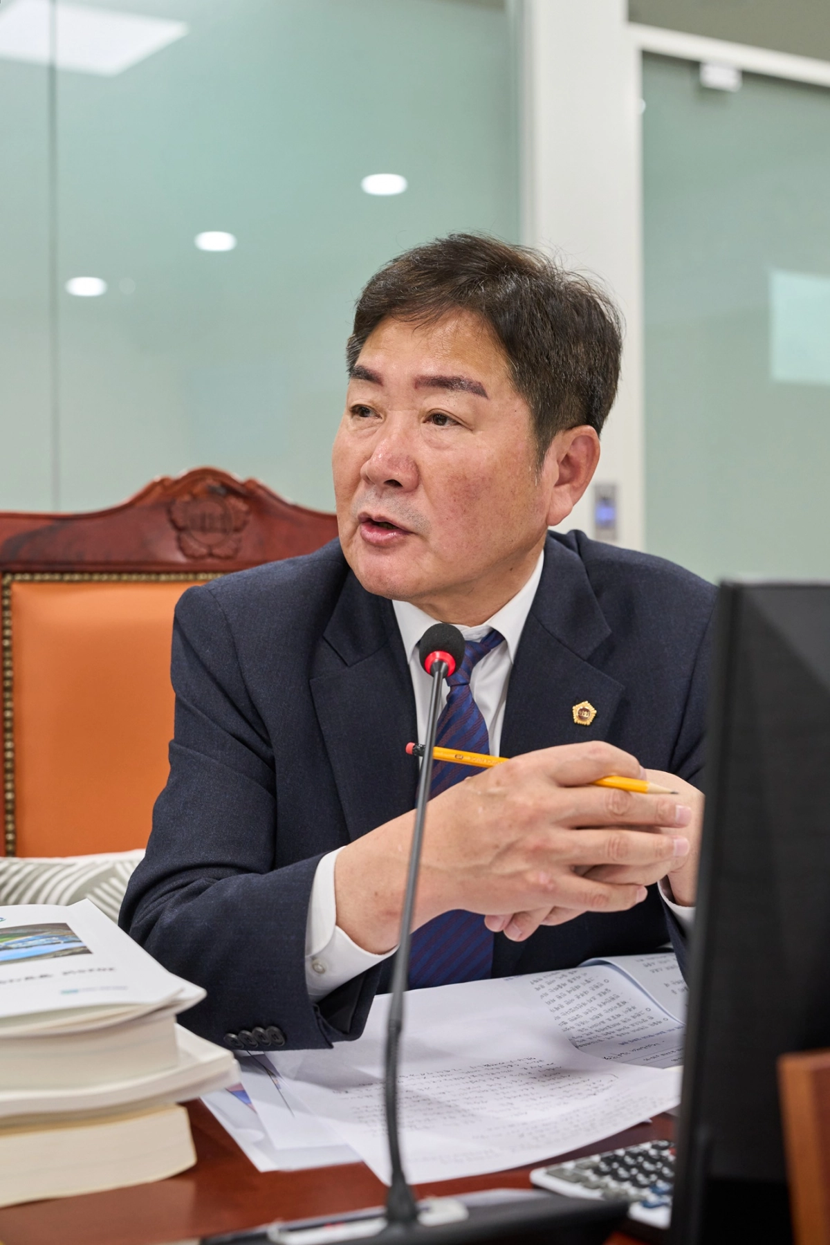 조용호 의원이 13일 경기도수원월드컵경기장관지재단을 대상으로 한 2025년 행정사무감사에서 피감기관을 상대로 질의하고 있다.(사진=경기도의회)