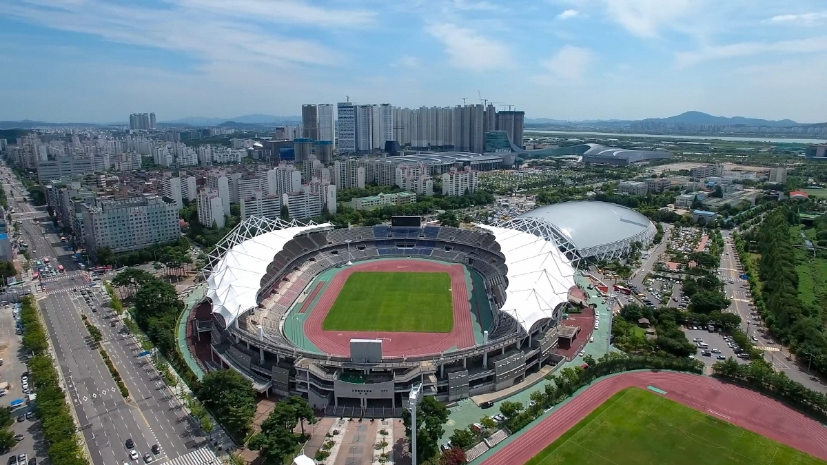 공연장으로 크게 인기를 끌고 있는 고양종합운동장. 고양시 제공
