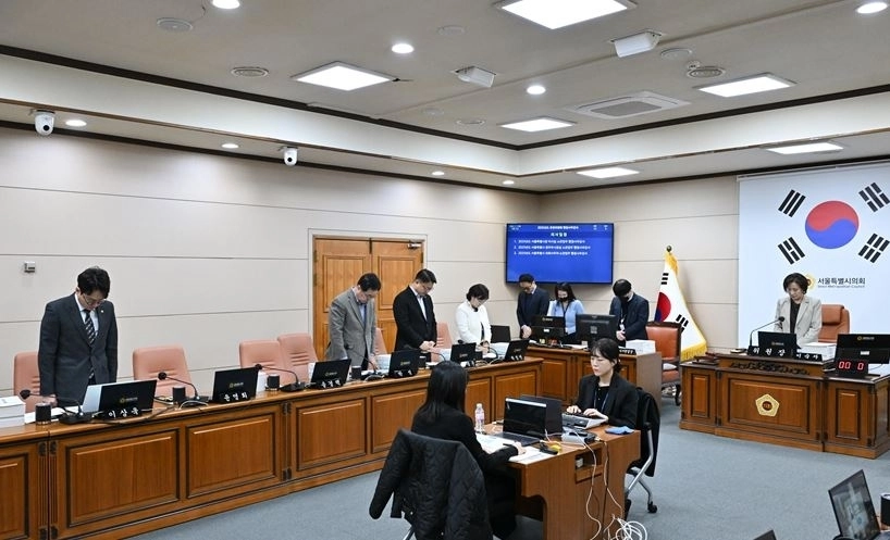 17일 제86회 순국선열의 날을 맞아 순국선열을 추념하는 시간을 가진 서울시의회 운영위원회(위원장 이숙자)