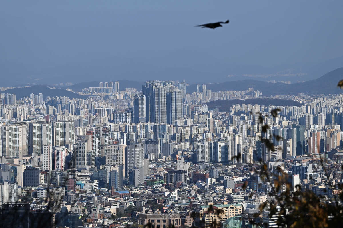 서울 중구 남산에서 바라본 아파트 단지. 2025.11.16 홍윤기 기자