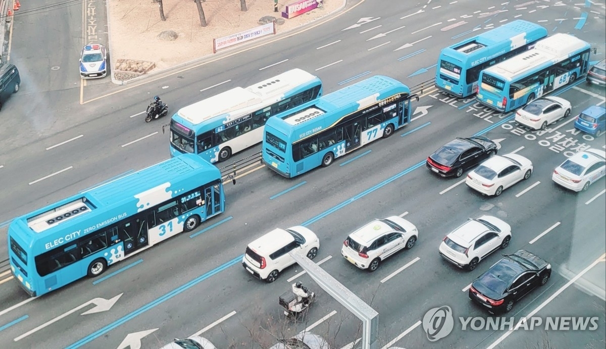 부산시내버스. 연합뉴스