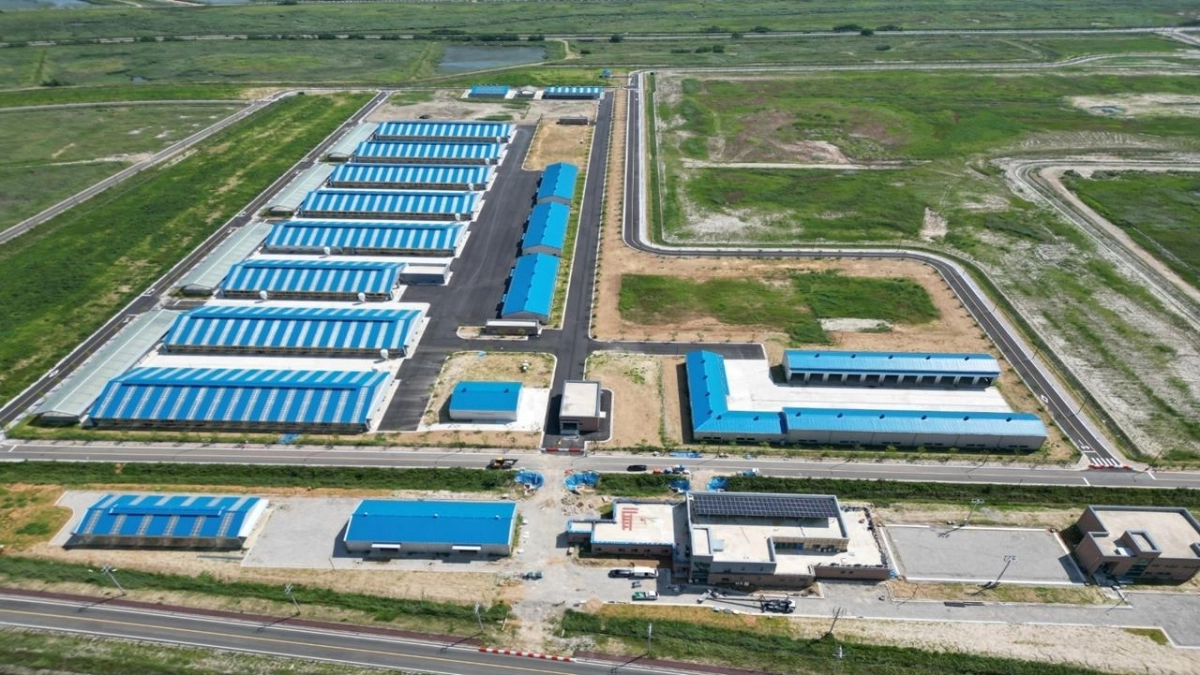 화성 화옹 간척지구에서 17년 만에 완공된 에코팜랜드 전경