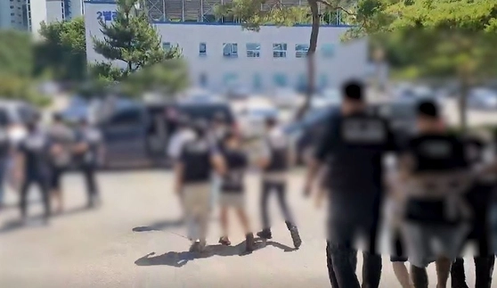 서울·경기·인천·강원·충청 일대에서 서민층 2만403명에게 679억 원을 불법 대부한 조직 총책 등 209명이 검거됐다. (경기남부경찰청 제공)