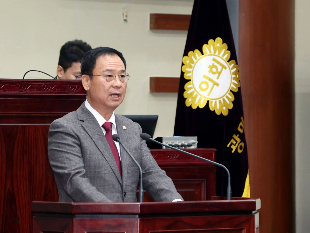 제안 설명에 나선 설진서 의원. 광명시의회 제공