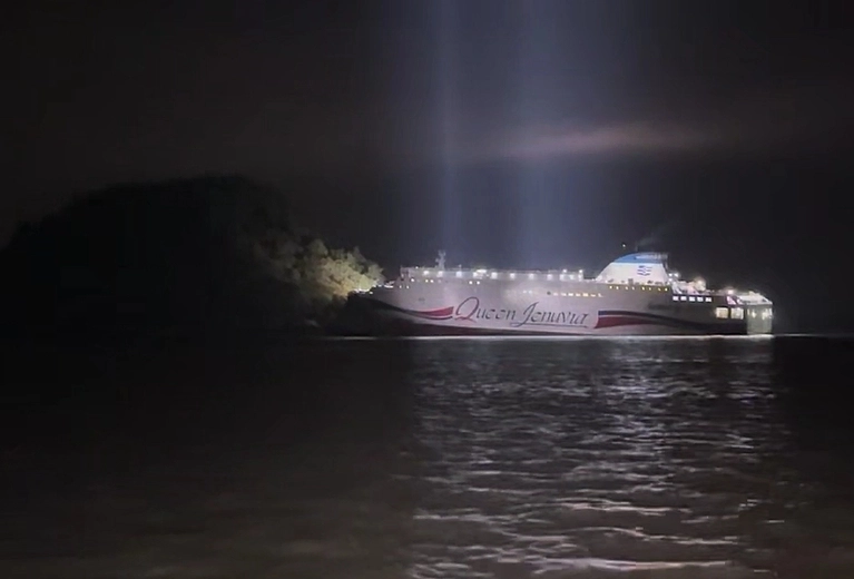 전남 신안 해상서 267명 태운 여객선 좌초