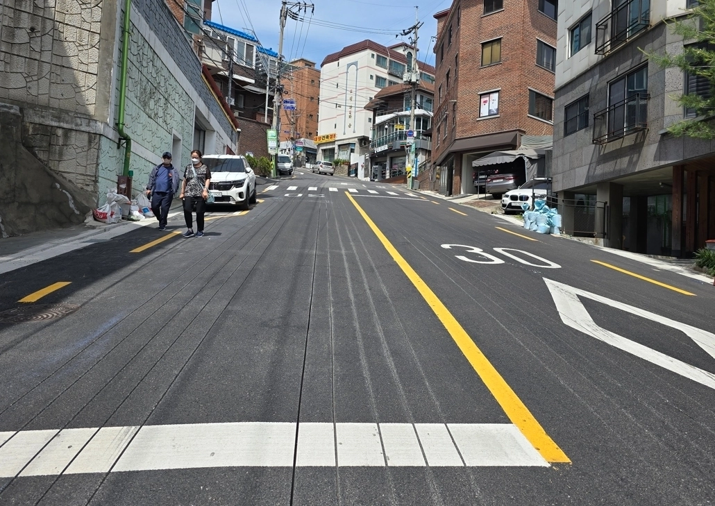 관악구 국회단지길 도로열선 설치 완료 현장