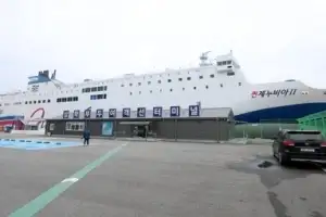 신안서 좌초 여객선 항해사 휴대전화 보다 “꽝”···항법 수칙 어긴 ‘인재였다’