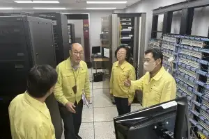 국정자원 화재로 행정망 먹통 되자… 하루 만에 ‘식의약 국민신문고’ 뚝딱