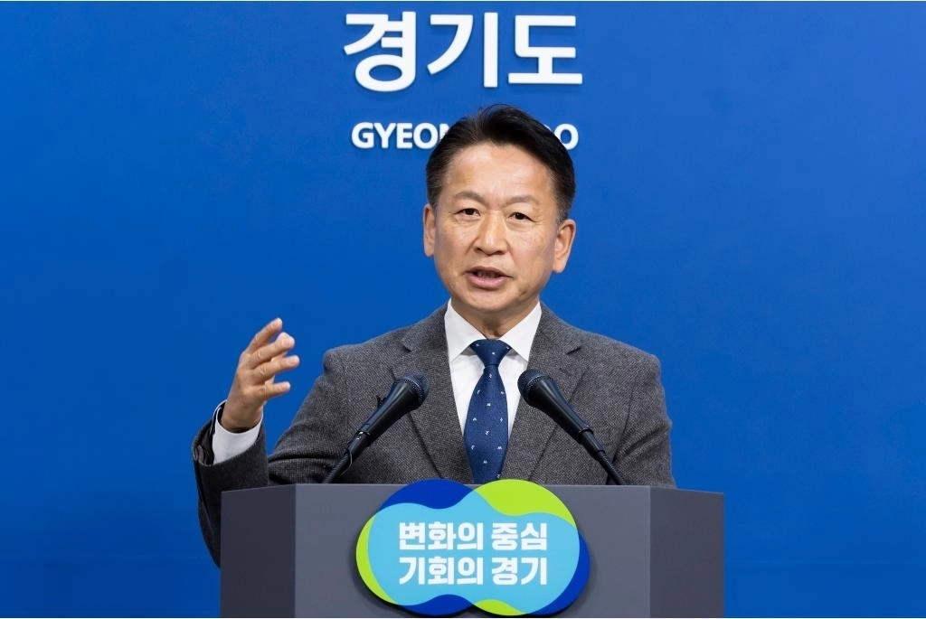 21일 경기도청 브리핑룸에서 고영인 경제부지사가 경기도 복지예산 관련 기자회견을 하고 있다. (경기도 제공)