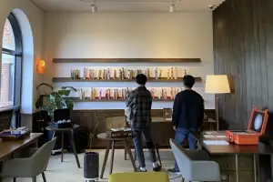 “쇼는 계속 되어야 한다” 힐러스에서 열리는 토탈미술관 기획전, 11월 30일까지 연장