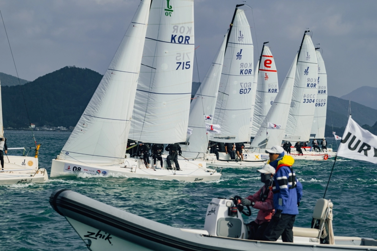 경남도지사배 전국요트대회 모습. 2025.11.21. 경남도 제공