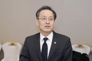 “청년 취업 대책 경제성장전략에 담아 발표”