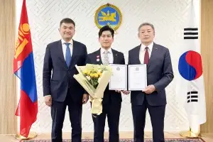 정사무엘 한문화진흥협회 회장, 몽골 대통령 훈장 받아