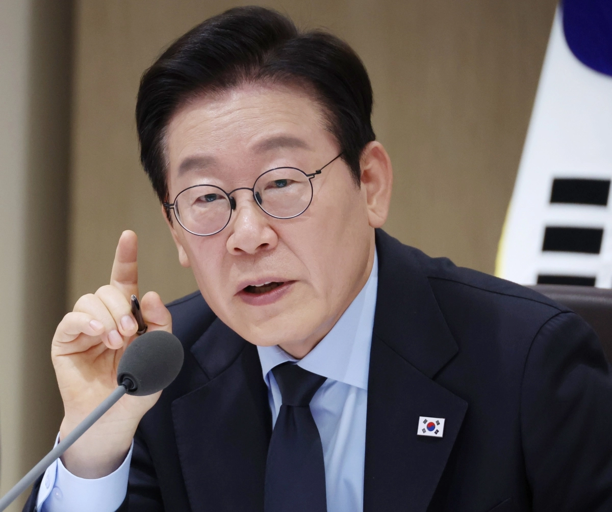 이재명 대통령이 11일 서울 용산 대통령실 청사에서 열린 국무회의에서 발언하고 있다. 2025.11.11 대통령실통신사진기자단