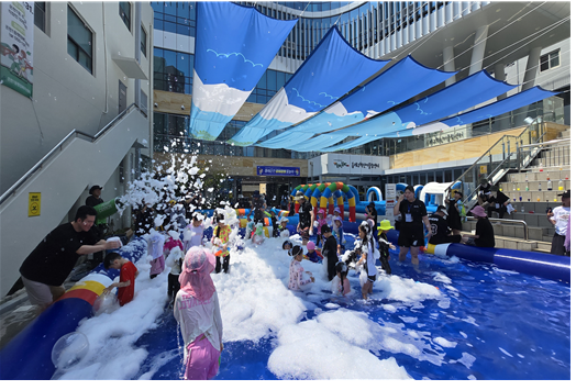 최우수에  선정된 동래구 어린이복합문화공간에서 열린 물놀이. 부산시제공
