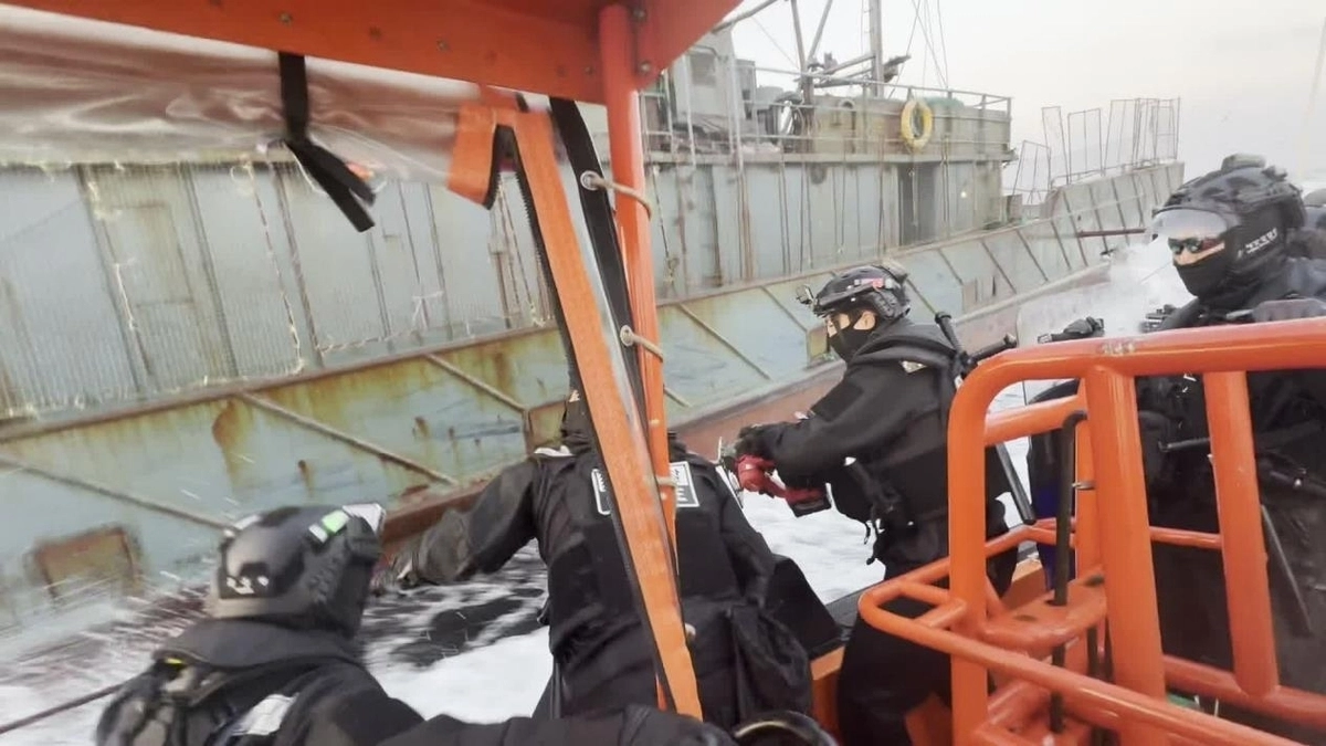 해경 단속 현장. 서특단 제공