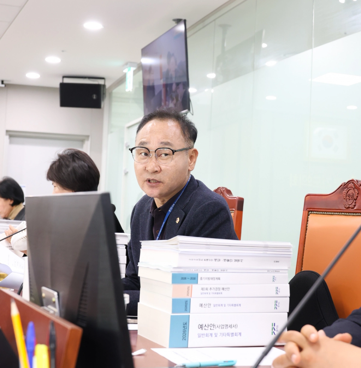 21일 2026년도 예산안 심사 중인 김영민 의원.(사진=경기도의회)