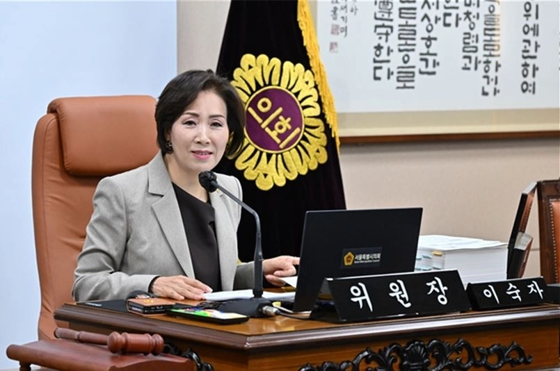 지난 17일 운영위원회 행정사무감사 중인 이숙자 위원장