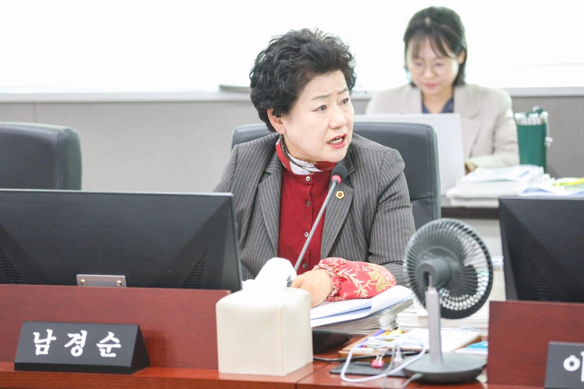 21일 2026년도 경제실 본예산안 심의 중인 남경순 의원.(사진=경기도의회)