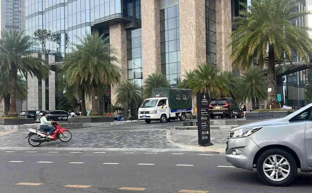 23일 베트남 호찌민시에서 부패한 한국인 시신이 담긴 파란색 대형 가방이 발견된 지역. 소셜네트워크 캡처