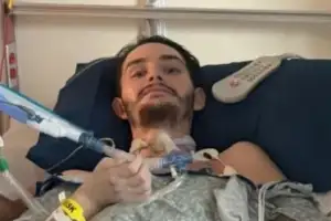 3개월 혼수상태서 눈 뜬 남성 “여자친구가 범인” 말 남기고 사망…美 ‘충격’