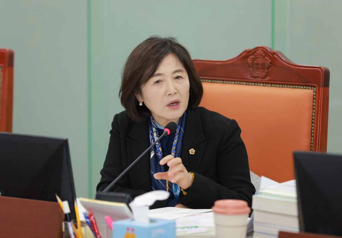 김영희 의원이 21일 2026년도 경기도교육청 예산안 심사에서 질의하고 있다.(사진=경기도의회)