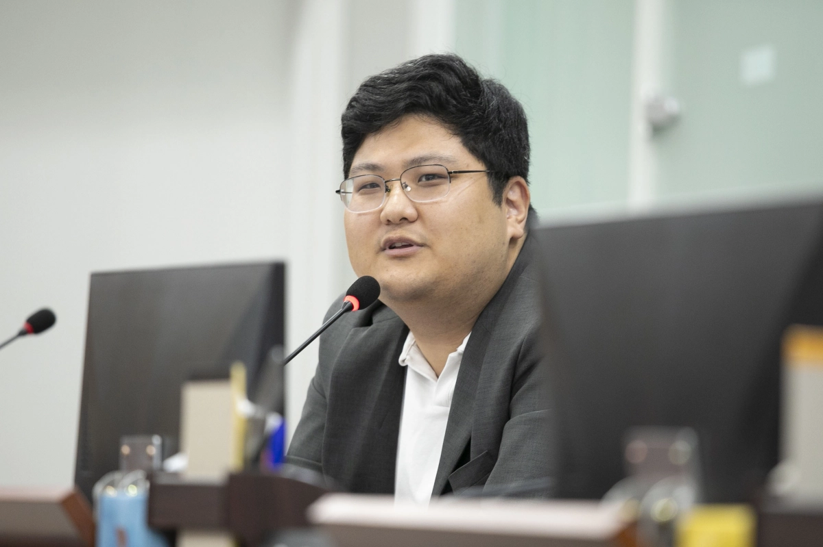 오창준 의원이 24일 2026년도 본예산안 심사에서 질의하고 있다.(사진=경기도의회)