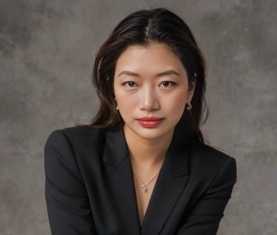 영국에서 일본으로 가는 비행기를 탔다가 경유지인 중국 상하이에서 18시간 넘게 억류당했다고 주장한 인도 아루나찰프라데시주 출신 여성 펨 왕 통독. 펨 엑스 캡처