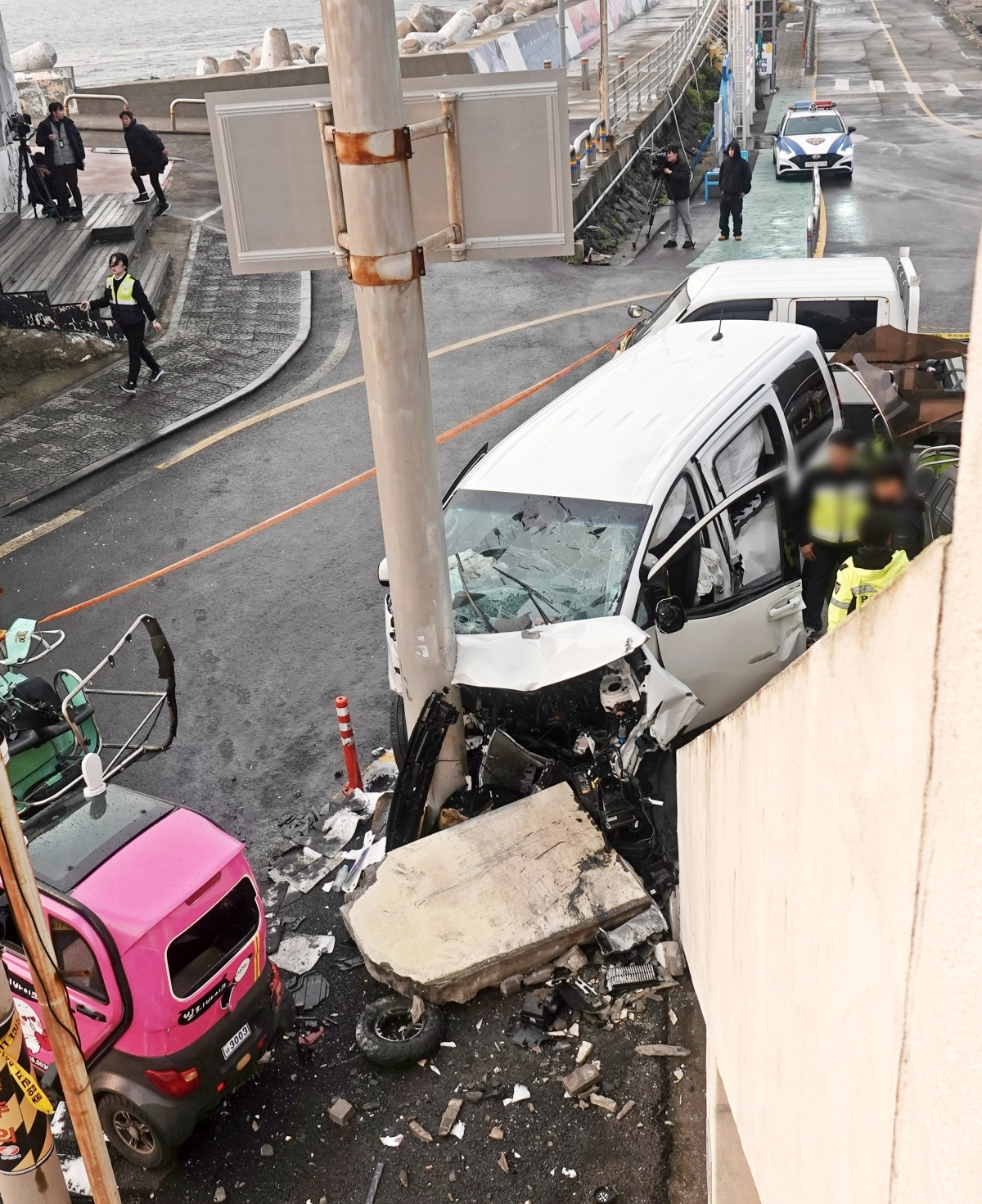 ‘13명 사상’ 우도 승합차 사고 합동감식