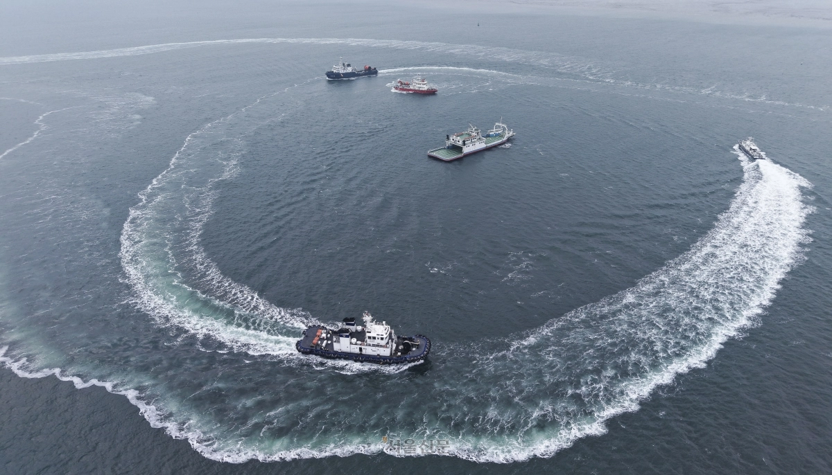 25일 인천 중구 인천항연안여객터미널 앞 바다에서 레디코리아(READY Korea) 4차 훈련 (선박충돌사고)이 진행되고 있다. 2025.11.25 오장환 기자